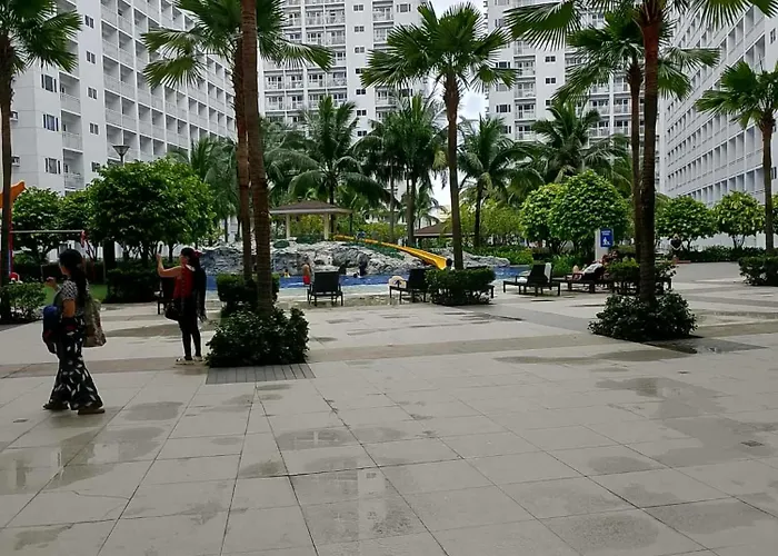 Moa Complex Pasay - Shore 1 Tower D - Away From
